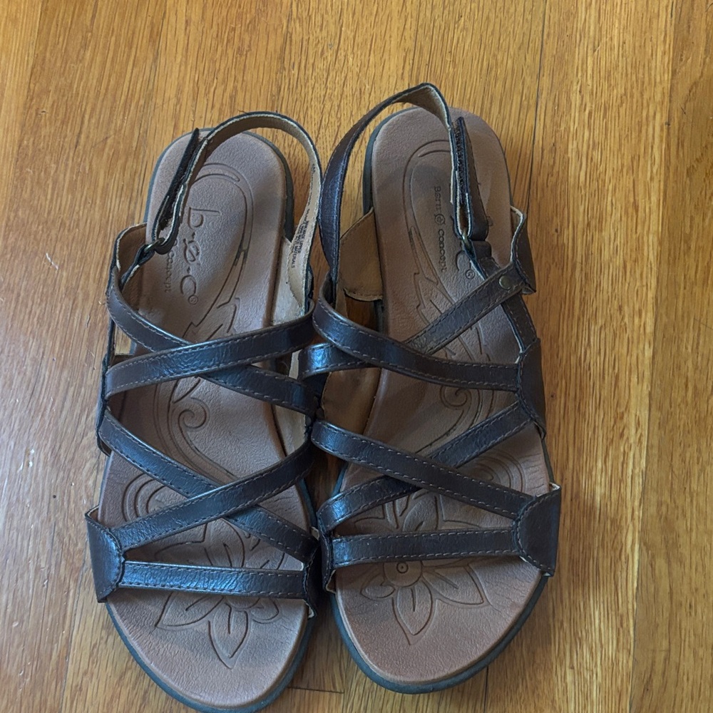 b.o.c. Dark Brown Strappy Comfortable Sandals Size 6